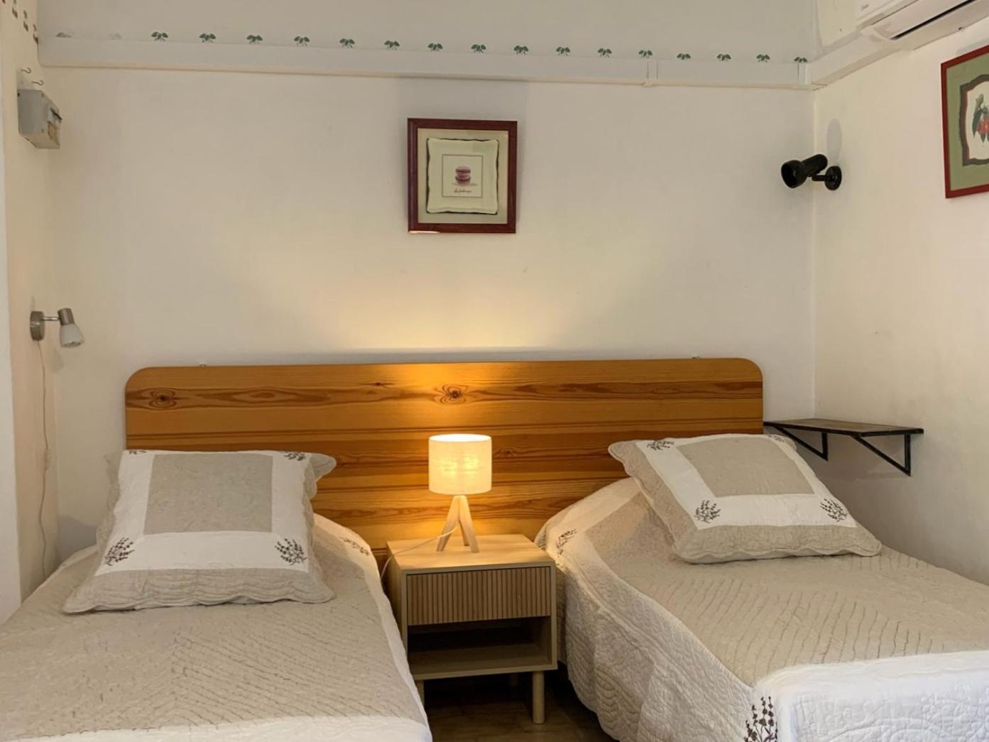 Gite La Loge 142 Route De Carpentras 84210 Venasque Kültér fotó